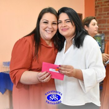 Dia dos Professores e do Auxiliar em Administração Escolar é celebrado com alegria