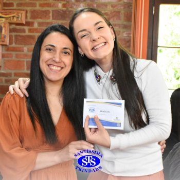 Dia dos Professores e do Auxiliar em Administração Escolar é celebrado com alegria