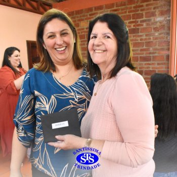 Dia dos Professores e do Auxiliar em Administração Escolar é celebrado com alegria