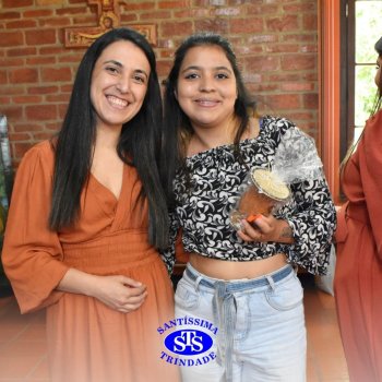 Dia dos Professores e do Auxiliar em Administração Escolar é celebrado com alegria