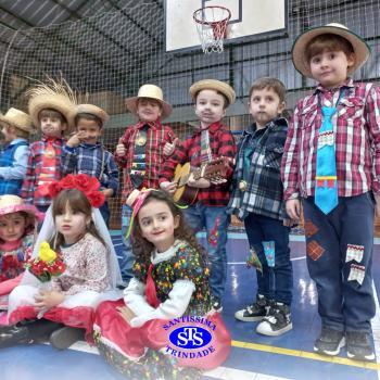 Clima de Festa Junina toma conta do Santíssima