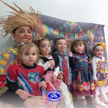 Clima de Festa Junina toma conta do Santíssima
