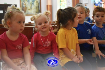 Educação Infantil celebra o Natal e pratica o bem ao próximo
