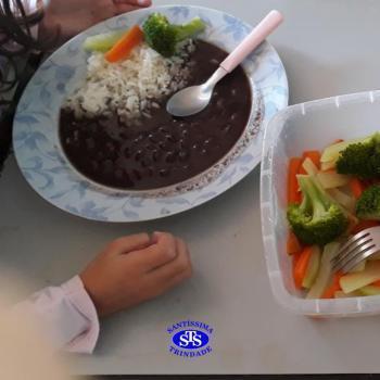 Infantil 4 realiza projeto sobre alimentação saudável