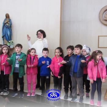 Bênção dos cadernos marca encerramento do semestre | 1º ano