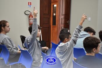 Espírito de equipe nos jogos é tema de bate-papo com os alunos do 6º e do 8º ano
