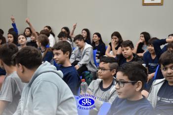 Espírito de equipe nos jogos é tema de bate-papo com os alunos do 6º e do 8º ano