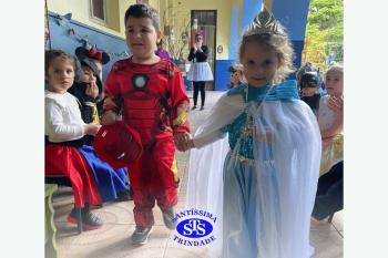 Alunos participam de atividades alusivas ao Dia da Criança 