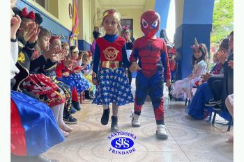 Alunos participam de atividades alusivas ao Dia da Criança 