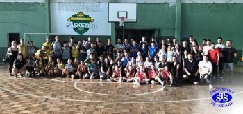 Parabéns, atletas do basquete ! 