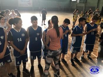 Parabéns, atletas do basquete ! 