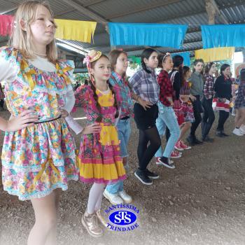 Arraiá do Santíssima conta com intensa participação da comunidade