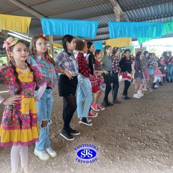 Arraiá do Santíssima conta com intensa participação da comunidade