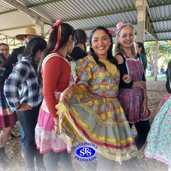 Arraiá do Santíssima conta com intensa participação da comunidade