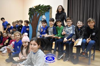 Alunos participam do Projeto Autor Presente com a escritora Leonir Batista | 3º ano