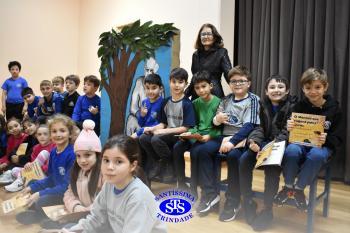 Alunos participam do Projeto Autor Presente com a escritora Leonir Batista | 3º ano