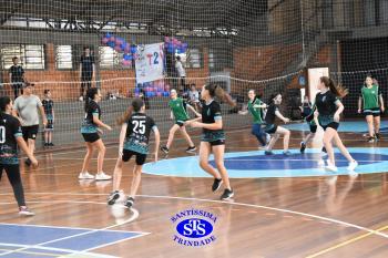 Alunos de 6º e de 7º ano participam dos Jogos Interséries Franciscanos