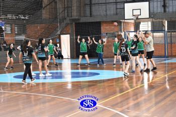 Alunos de 6º e de 7º ano participam dos Jogos Interséries Franciscanos