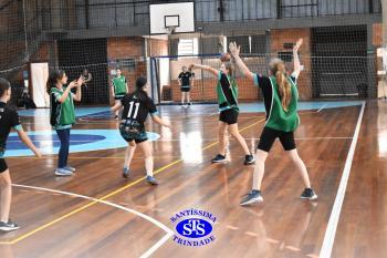 Alunos de 6º e de 7º ano participam dos Jogos Interséries Franciscanos