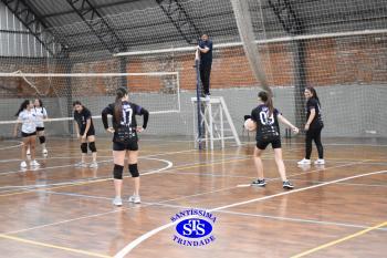 Alunos de 6º e de 7º ano participam dos Jogos Interséries Franciscanos