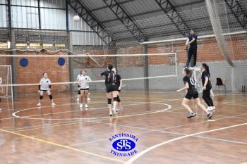 Alunos de 6º e de 7º ano participam dos Jogos Interséries Franciscanos