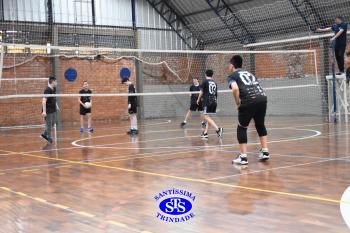 Alunos de 6º e de 7º ano participam dos Jogos Interséries Franciscanos