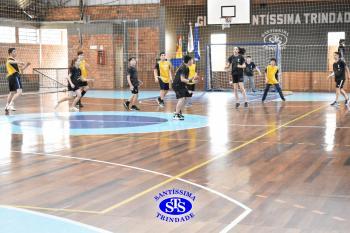 Alunos de 6º e de 7º ano participam dos Jogos Interséries Franciscanos