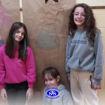 Trabalho em equipe é foco na aula de Língua Inglesa | 4º ano