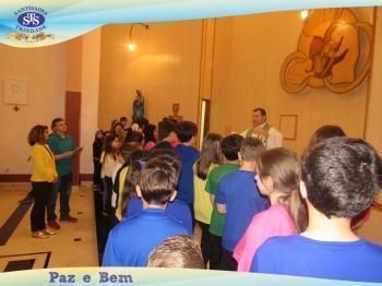 Celebração Eucarística na Capela do Colégio