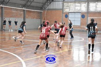 Alunos de 6º e de 7º ano participam dos Jogos Interséries Franciscanos