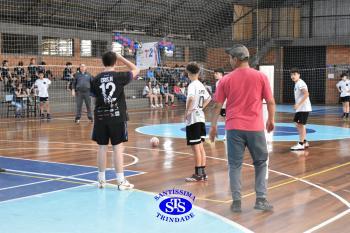 Alunos de 6º e de 7º ano participam dos Jogos Interséries Franciscanos