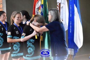 Alunos de 6º e de 7º ano participam dos Jogos Interséries Franciscanos