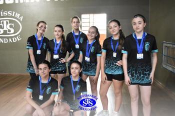 Alunos de 6º e de 7º ano participam dos Jogos Interséries Franciscanos