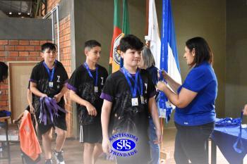 Alunos de 6º e de 7º ano participam dos Jogos Interséries Franciscanos