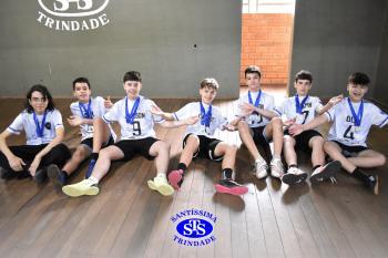 Alunos de 6º e de 7º ano participam dos Jogos Interséries Franciscanos