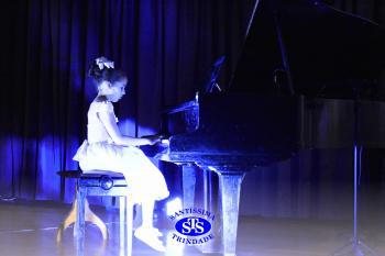 Alunos apresentam suas habilidades no Recital de Piano
