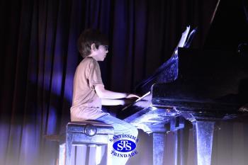 Alunos apresentam suas habilidades no Recital de Piano