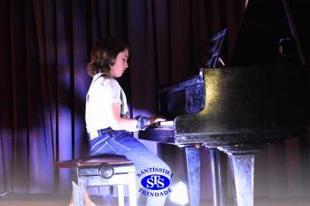 Alunos apresentam suas habilidades no Recital de Piano