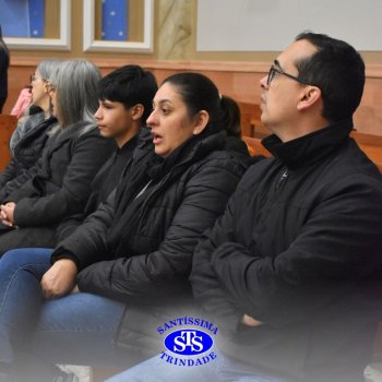 Famílias do Colégio se reúnem em momentos de oração e gratidão na Catedral