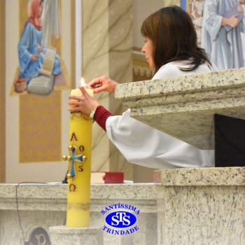 Famílias do Colégio se reúnem em momentos de oração e gratidão na Catedral