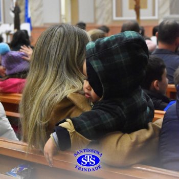 Famílias do Colégio se reúnem em momentos de oração e gratidão na Catedral