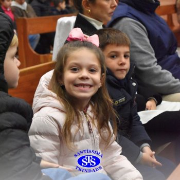 Famílias do Colégio se reúnem em momentos de oração e gratidão na Catedral