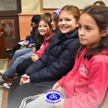 Famílias do Colégio se reúnem em momentos de oração e gratidão na Catedral