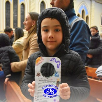 Famílias do Colégio se reúnem em momentos de oração e gratidão na Catedral