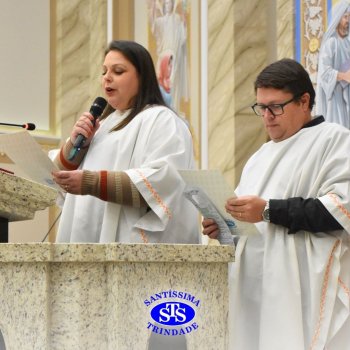 Famílias do Colégio se reúnem em momentos de oração e gratidão na Catedral