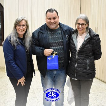Famílias do Colégio se reúnem em momentos de oração e gratidão na Catedral