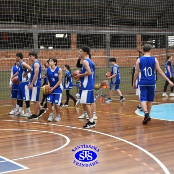 Estudantes do Santíssima e do CEAP, de Ijuí, participam de Amistoso de Basquete