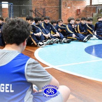 Estudantes do Santíssima e do CEAP, de Ijuí, participam de Amistoso de Basquete