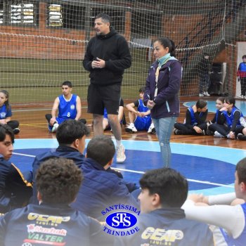 Estudantes do Santíssima e do CEAP, de Ijuí, participam de Amistoso de Basquete