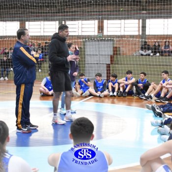 Estudantes do Santíssima e do CEAP, de Ijuí, participam de Amistoso de Basquete